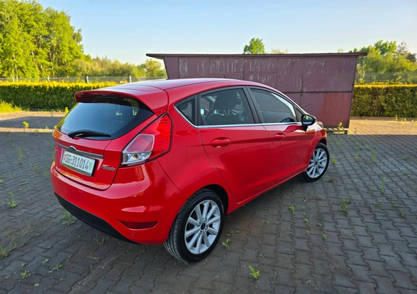 Ford Fiesta cena 33800 przebieg: 169000, rok produkcji 2015 z Radom małe 562